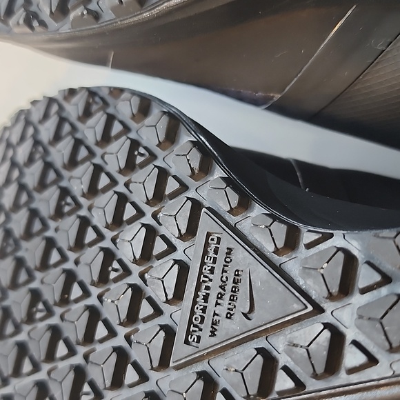 NIKE AIR ZOOM PEGASUS 36 SHIELD AQ8006 001 - Picture 9 of 10